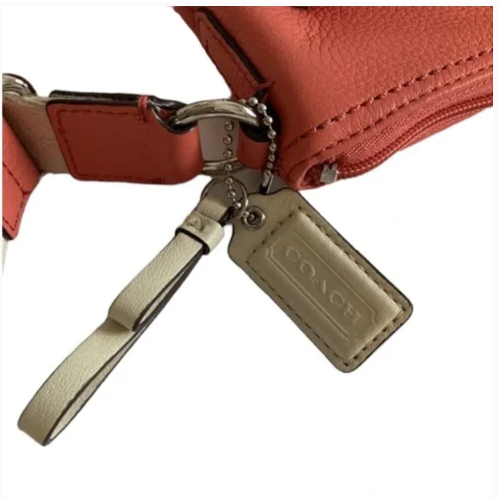 Coach Leather Cambell Swingpack Purse - Picture 3 of 4